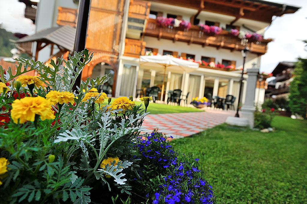 Hotel Gianna Madonna Exterior foto